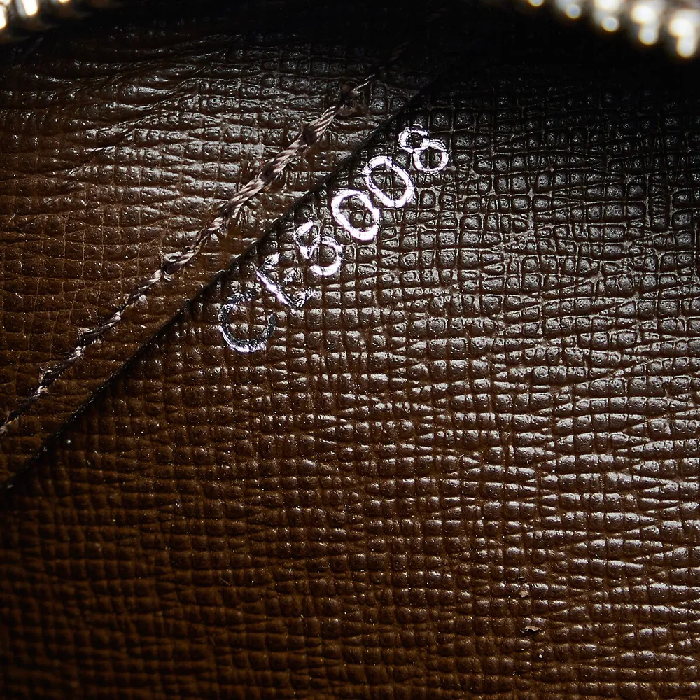 Louis Vuitton Pre-loved Taiga Baikal Clutch Bag