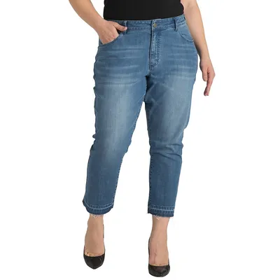 Plus Womens Light Wash Unraveled Hem Cropped Premium Jeans