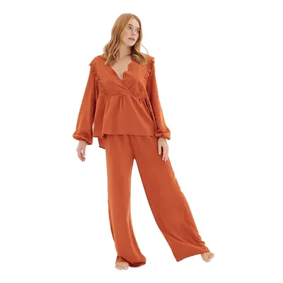 Women Plain Medium Woven T-shirt-trousers Pajama Set
