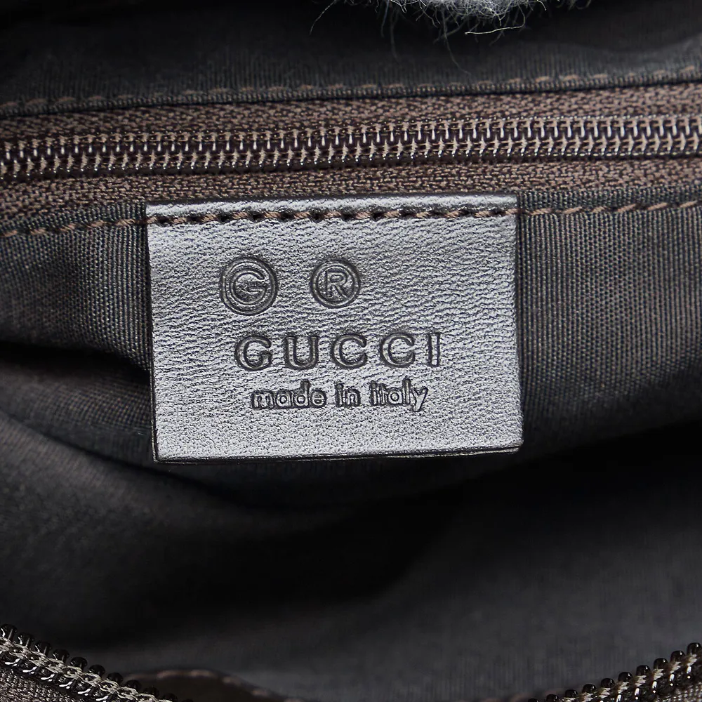 Gucci GG-supreme Canvas Half-moon Shoulder Bag in Gray