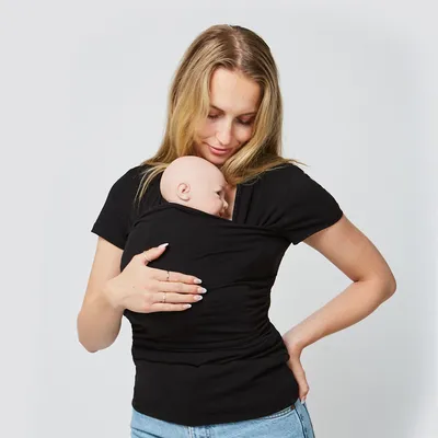 Skin To Baby Wearing T-shirt For Mom