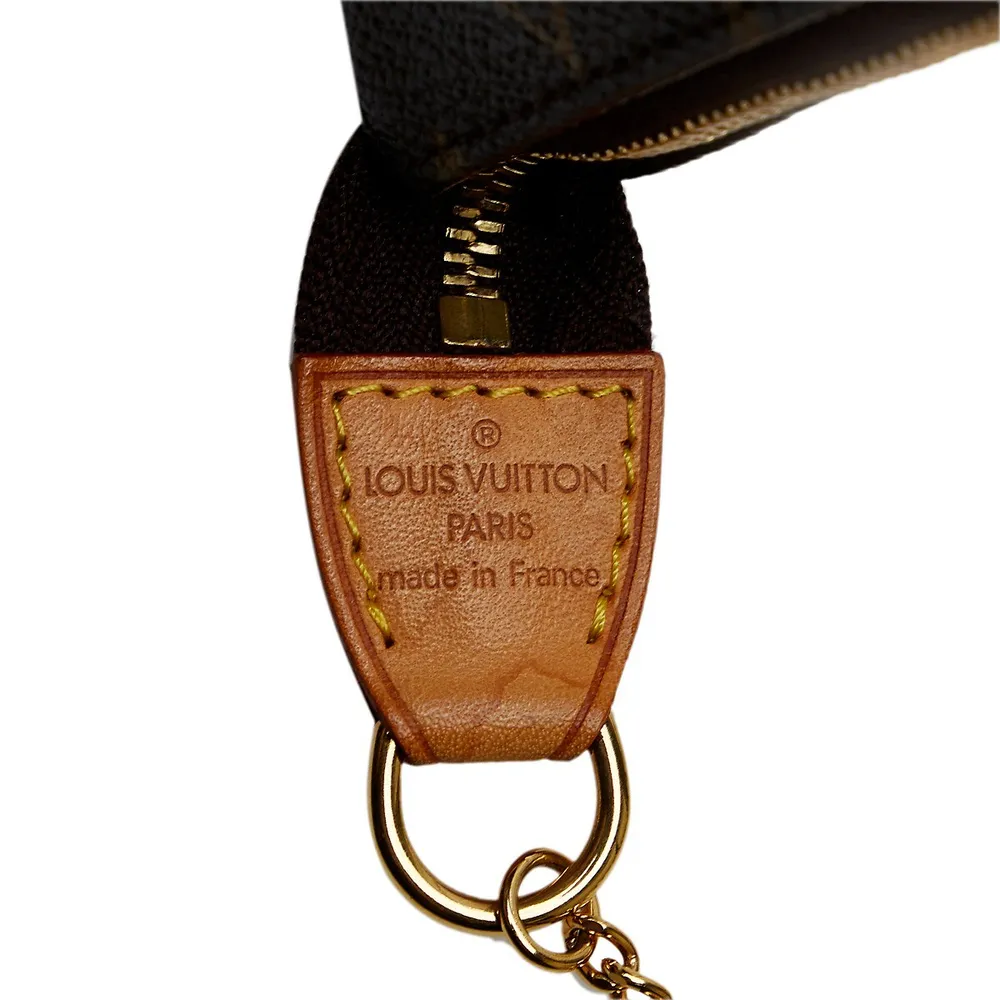 Pre Loved Louis Vuitton Monogram Pochette Accessoires
