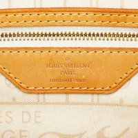  Louis Vuitton, Pre-Loved Damier Ebene Neverfull PM