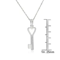 10kt 18" Key Heart Pendant White Necklace