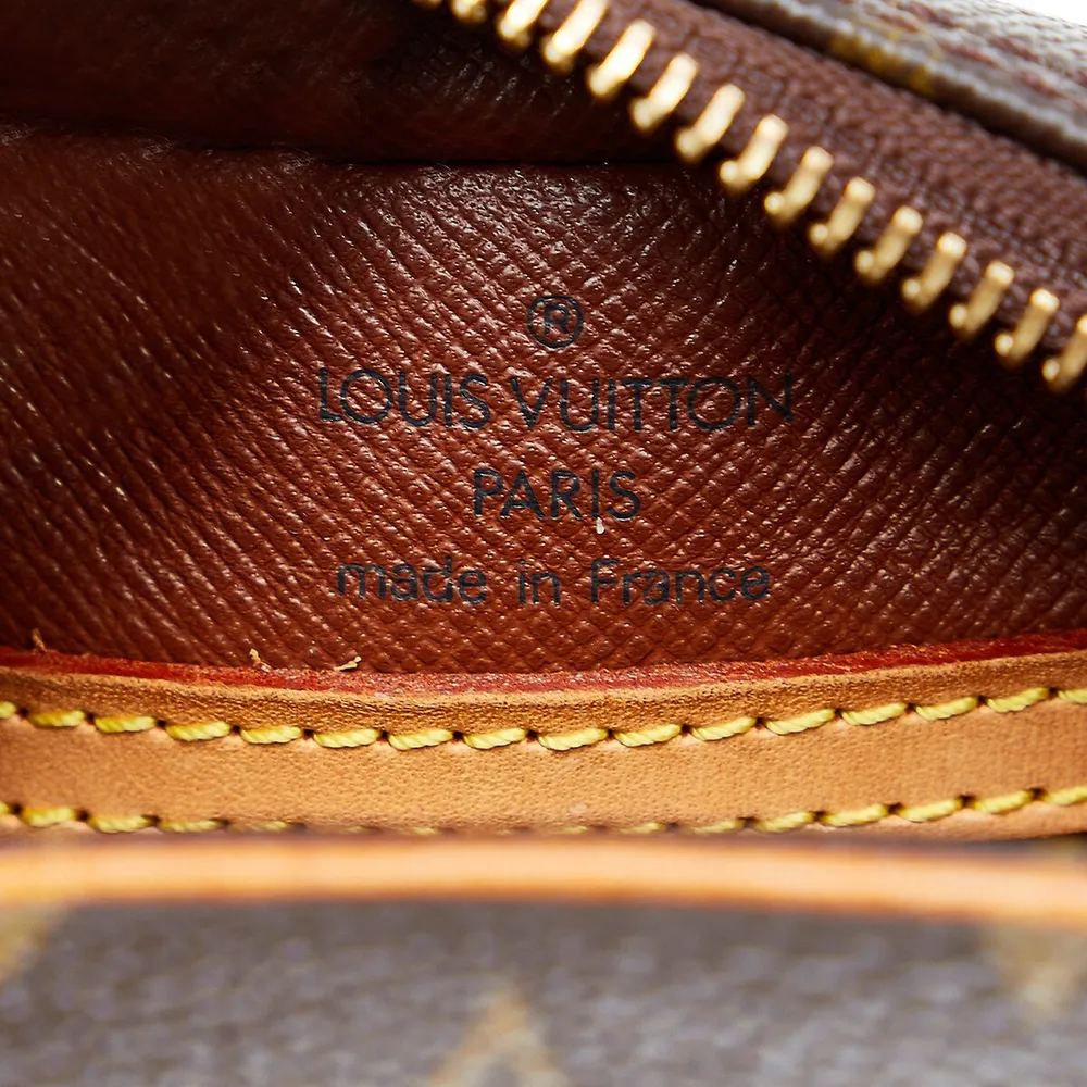 Louis Vuitton Pre-loved Monogram Blois