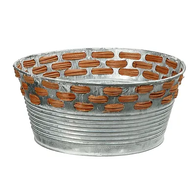 Round Metal Planter With Weaving