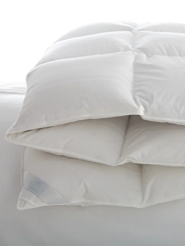 Pottery Barn's HydroCool Down-Alternative Duvet, Tested