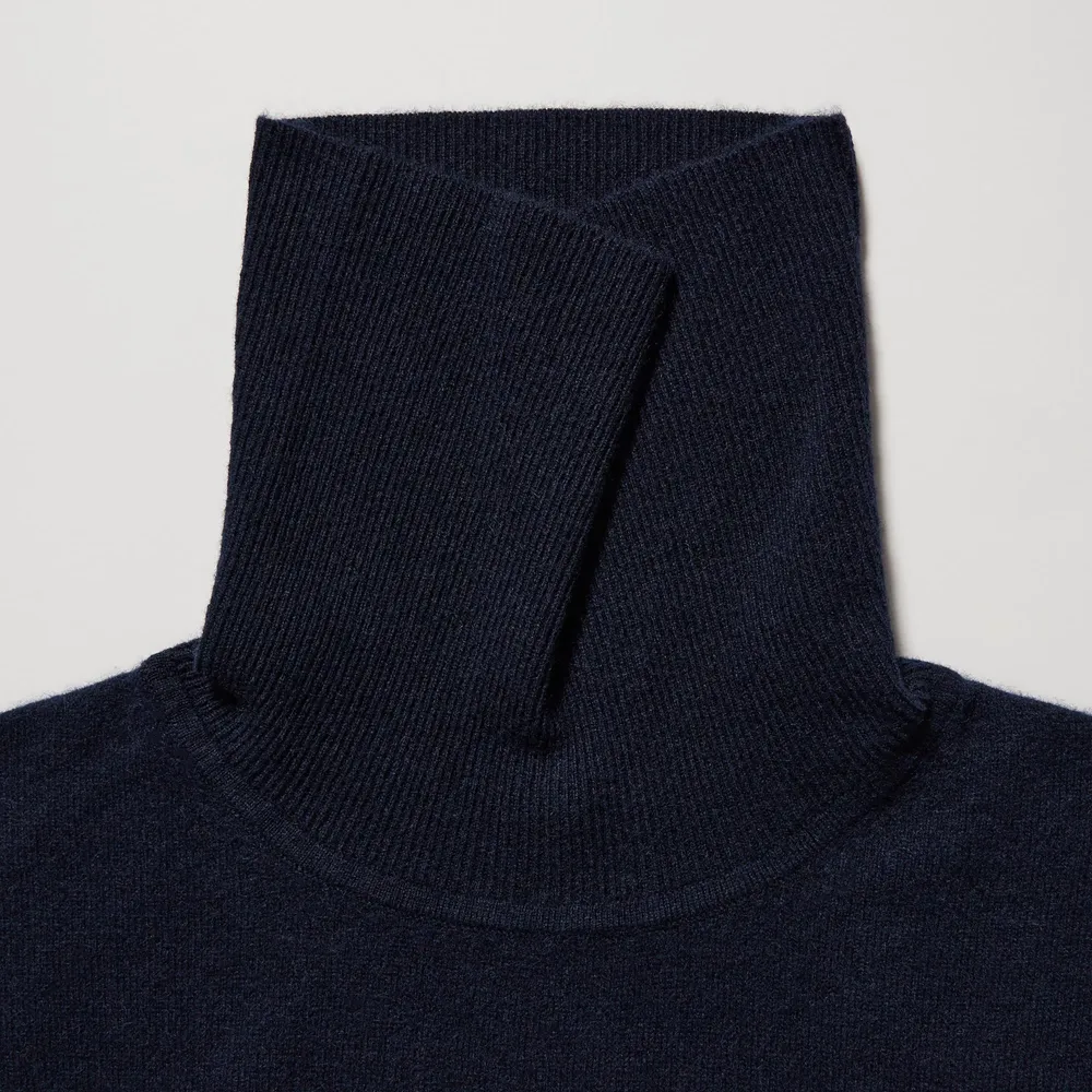 CASHMERE TURTLENECK SWEATER