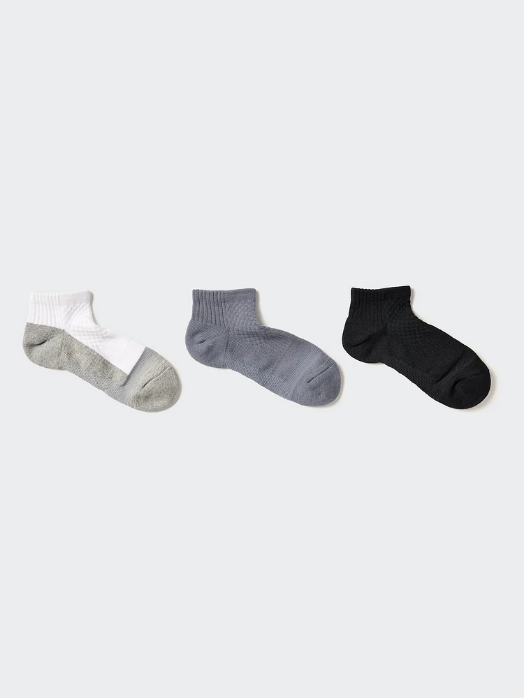 SOCKS (3 PAIRS
