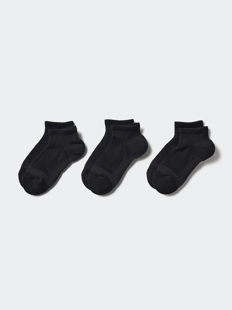 SOCKS (3 PAIRS