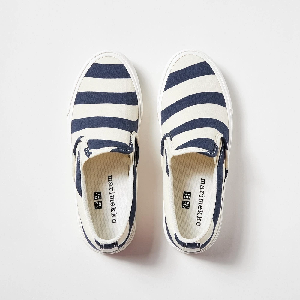 CANVAS SLIP ON SHOES