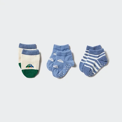 SOCKS 3 PAIRS