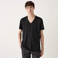 HEATTECH V-Neck Short-Sleeve T-Shirt