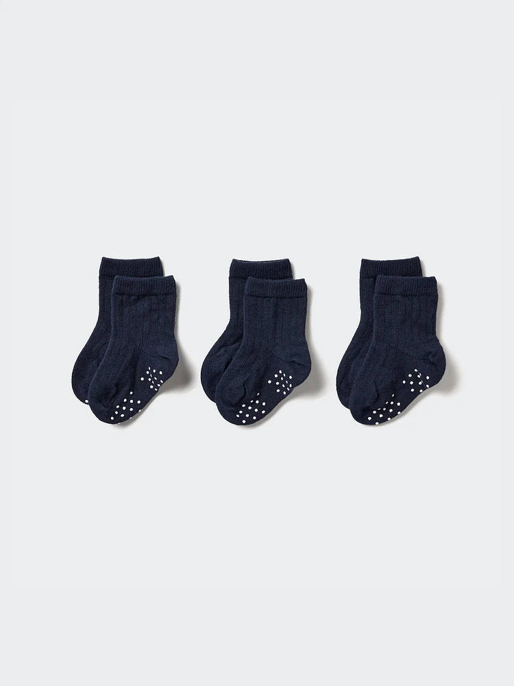 SOCKS 3 PAIRS