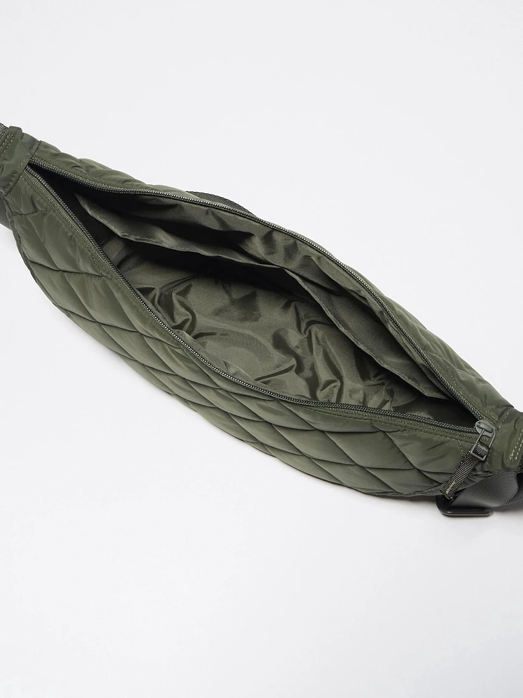 Round Shoulder Bag | Quilted