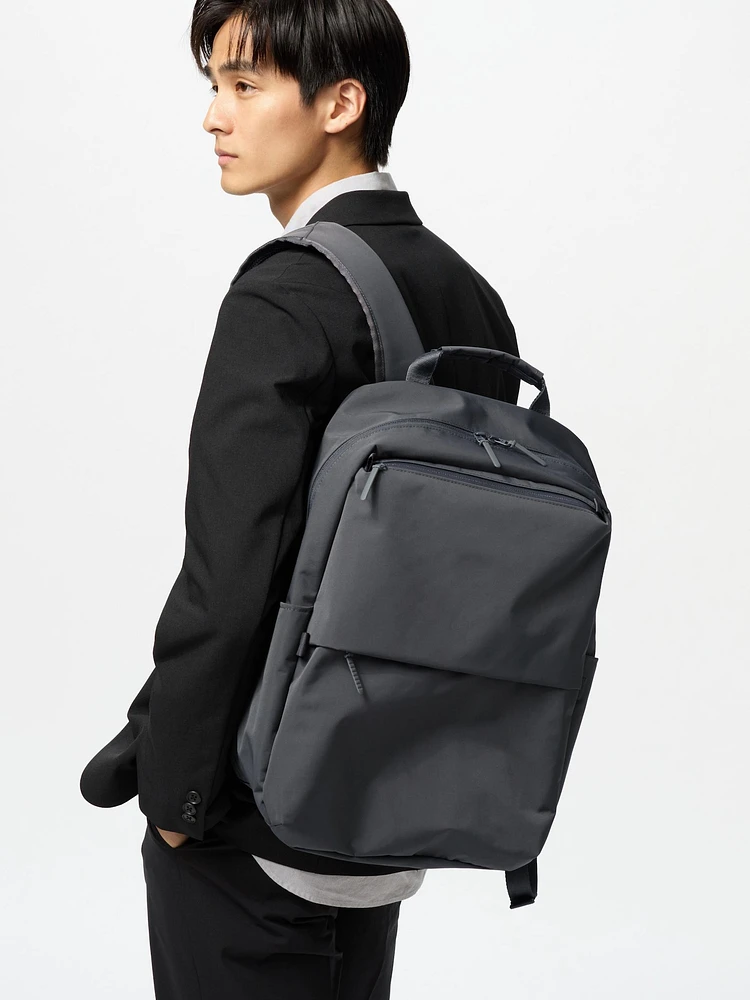 FUNCTIONAL BACKPACK