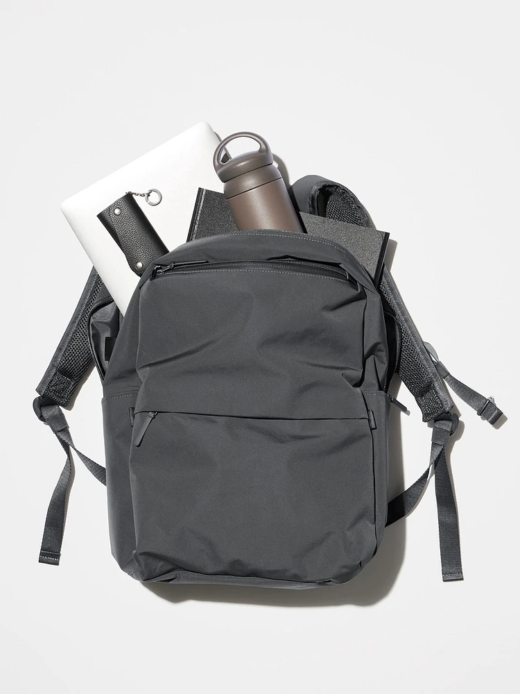 FUNCTIONAL BACKPACK