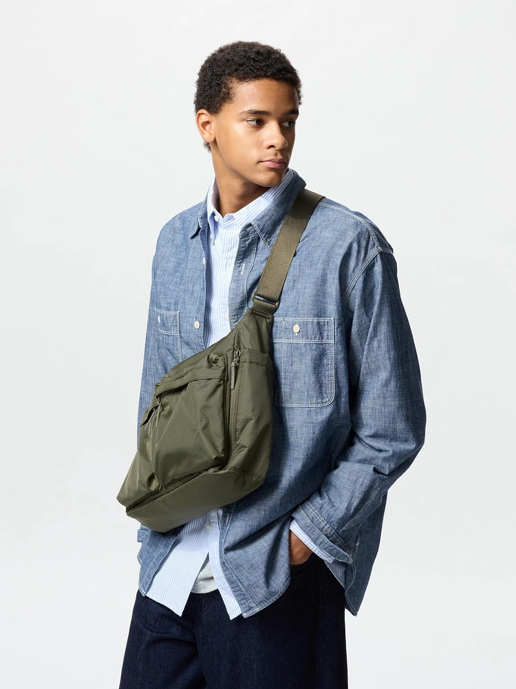 MULTI POCKET SHOULDER BAG