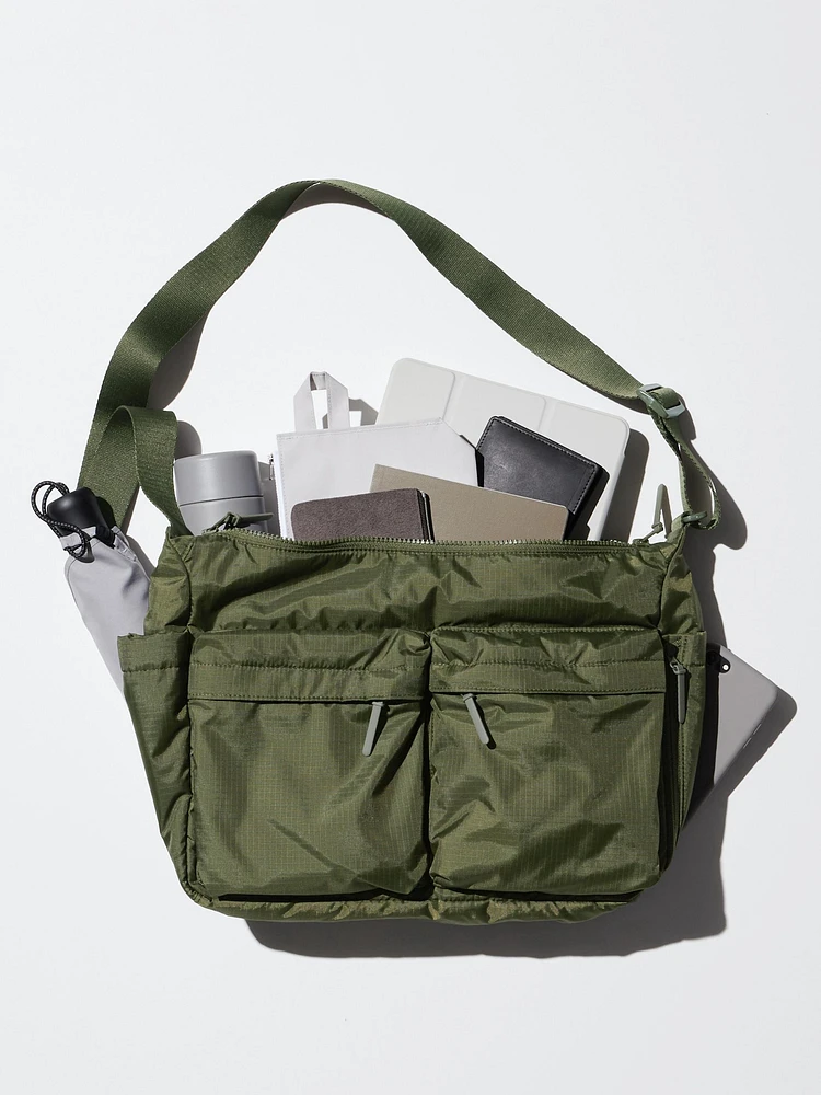 MULTI POCKET SHOULDER BAG