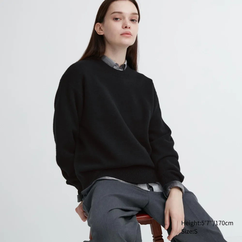UNIQLO PREMIUM LAMBSWOOL LONG SLEEVE CREW NECK SWEATER | Yorkdale Mall