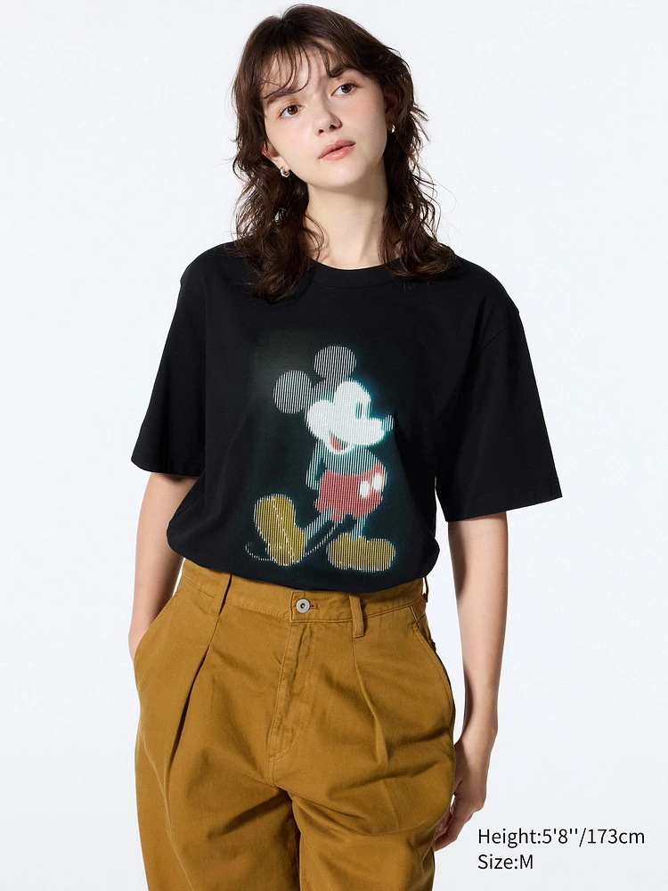 MICKEY STANDS UT