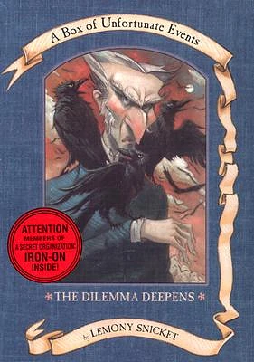 A Series of Unfortunate Events Box: The Dilemma Deepens (Books 7-9) (Hardcover)