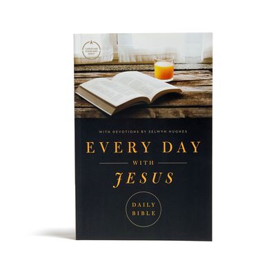 CSB Every Day with Jesus Daily Bible, Trade Paper Edition