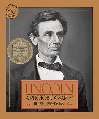 Lincoln: A Newbery Award Winner (Paperback)