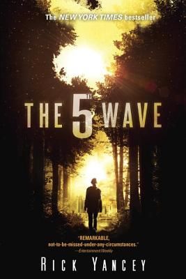 The 5th Wave: The First Book of the 5th Wave Series (Paperback)