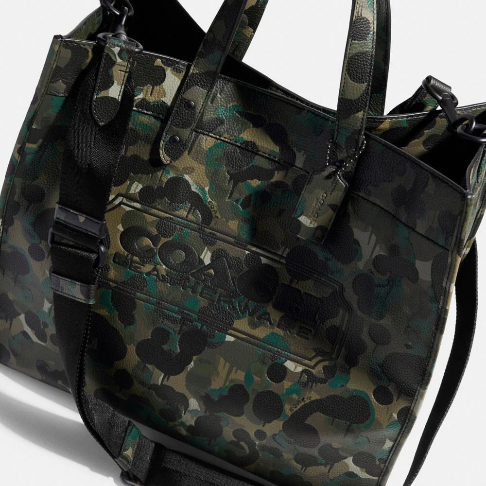 Zip Hunter’s Tote Bag With Strap