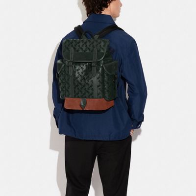 Hitch Backpack With Horse And Carriage