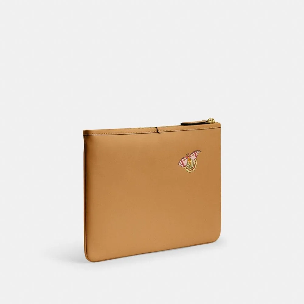 Coach X Observed By Us Essential Pouch 28
