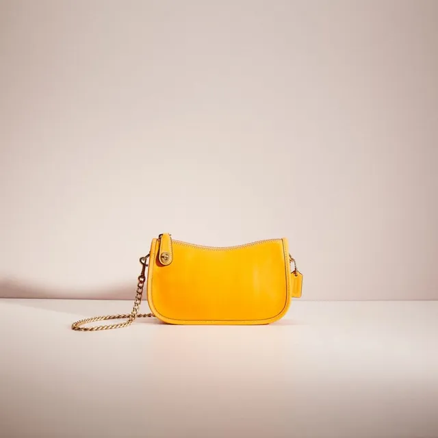 COACH Saddle Bag 23 In Glovetanned Leather in Yellow