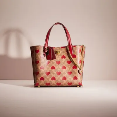Upcrafted Willow Tote 24 In Signature Canvas With Heart Print