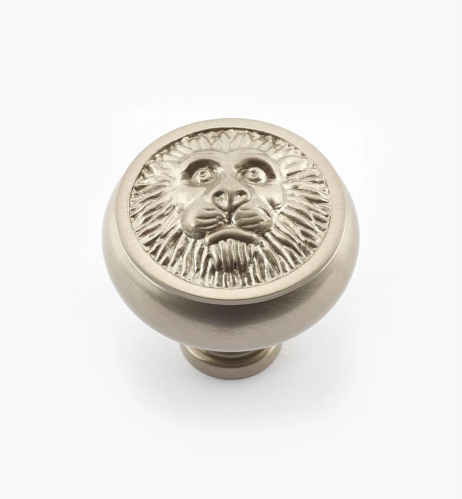 Boutons à tête de lion