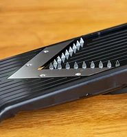 V-Slicer with Julienne Blade