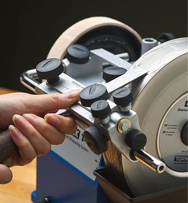 Square-Edge Jig for Chisels & Planes for Tormek T-4 & T-8 Machines