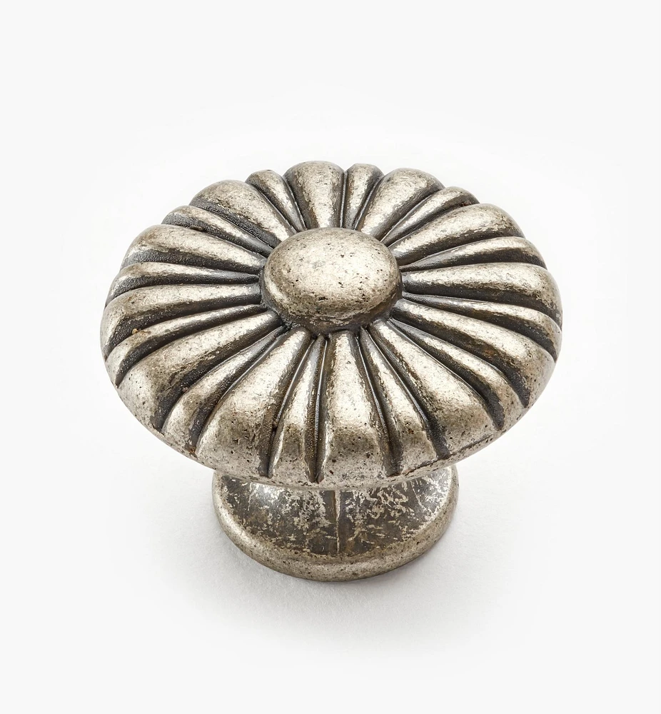 Alessia Knobs