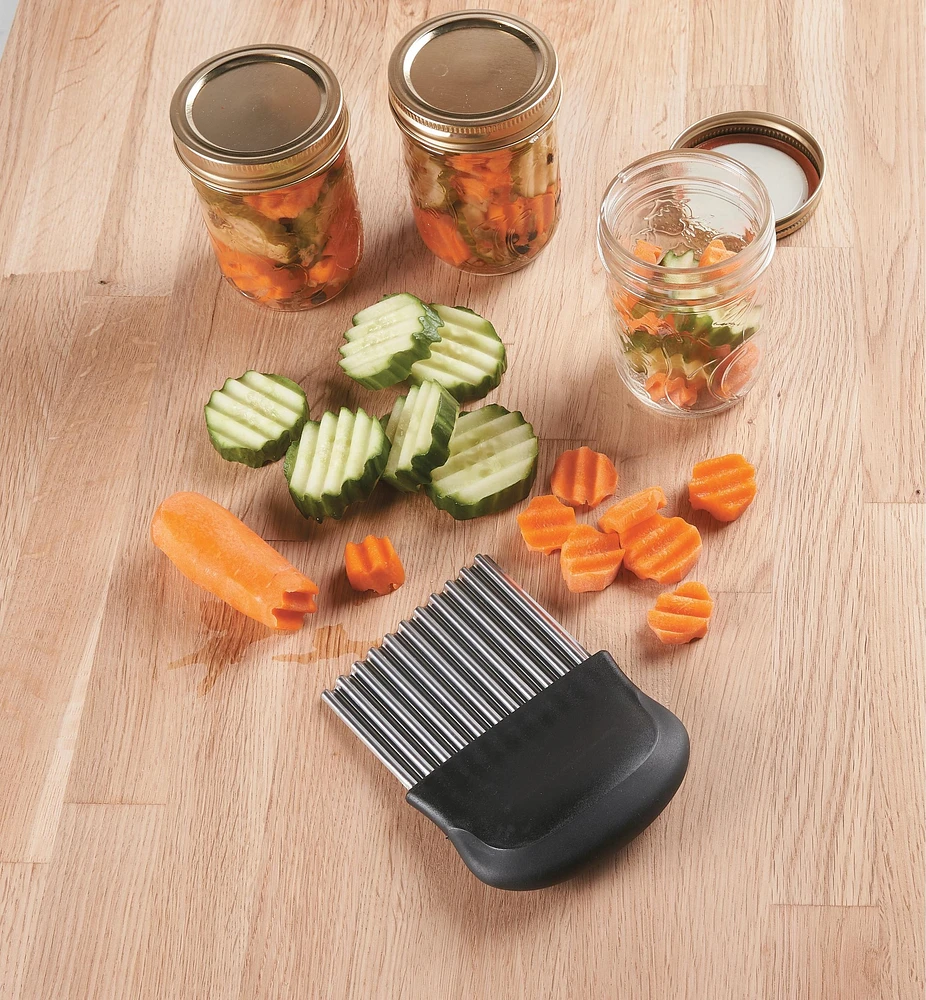Crinkle Cutter