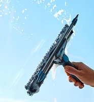 Moerman Dual-Head Window-Washing Tool