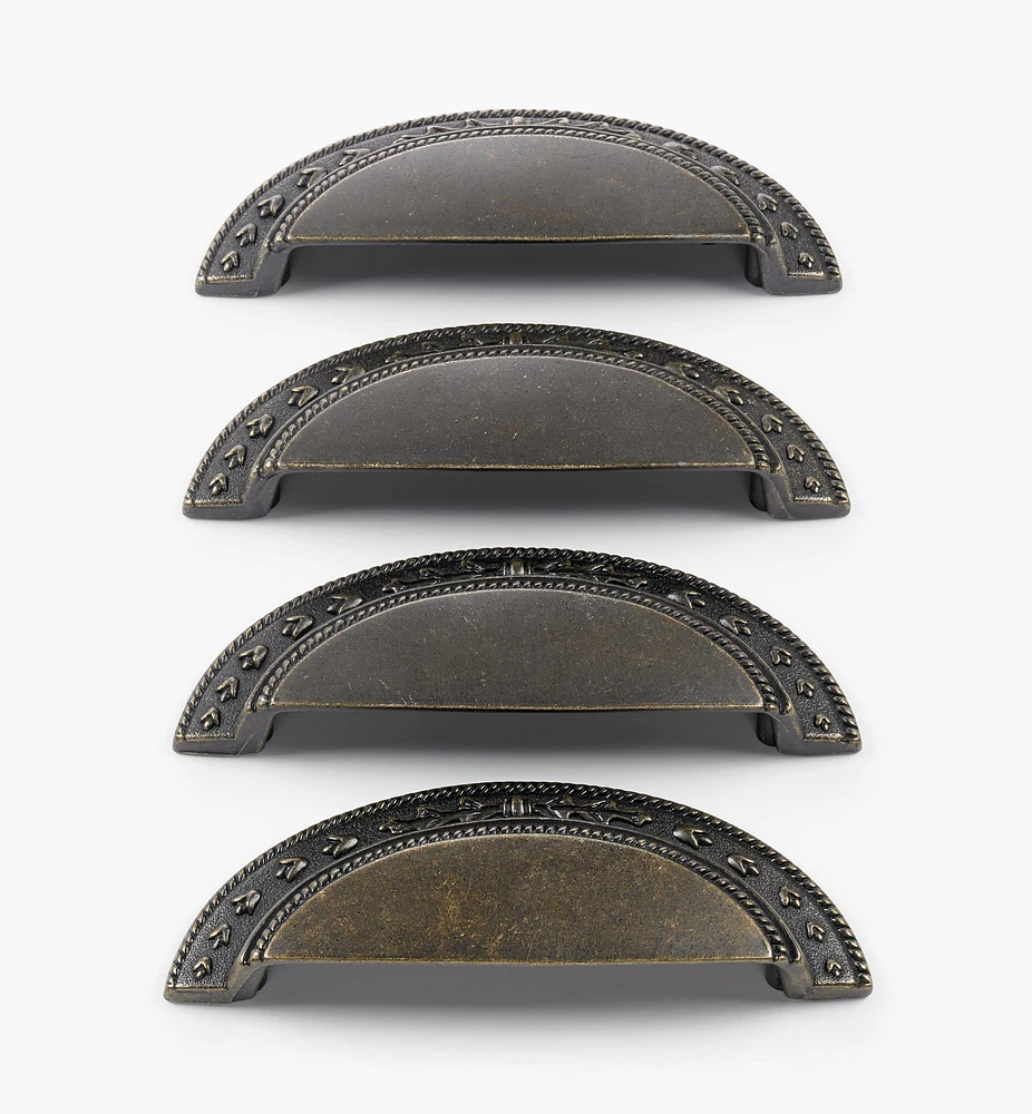 Chartres Cup Pull & Knob