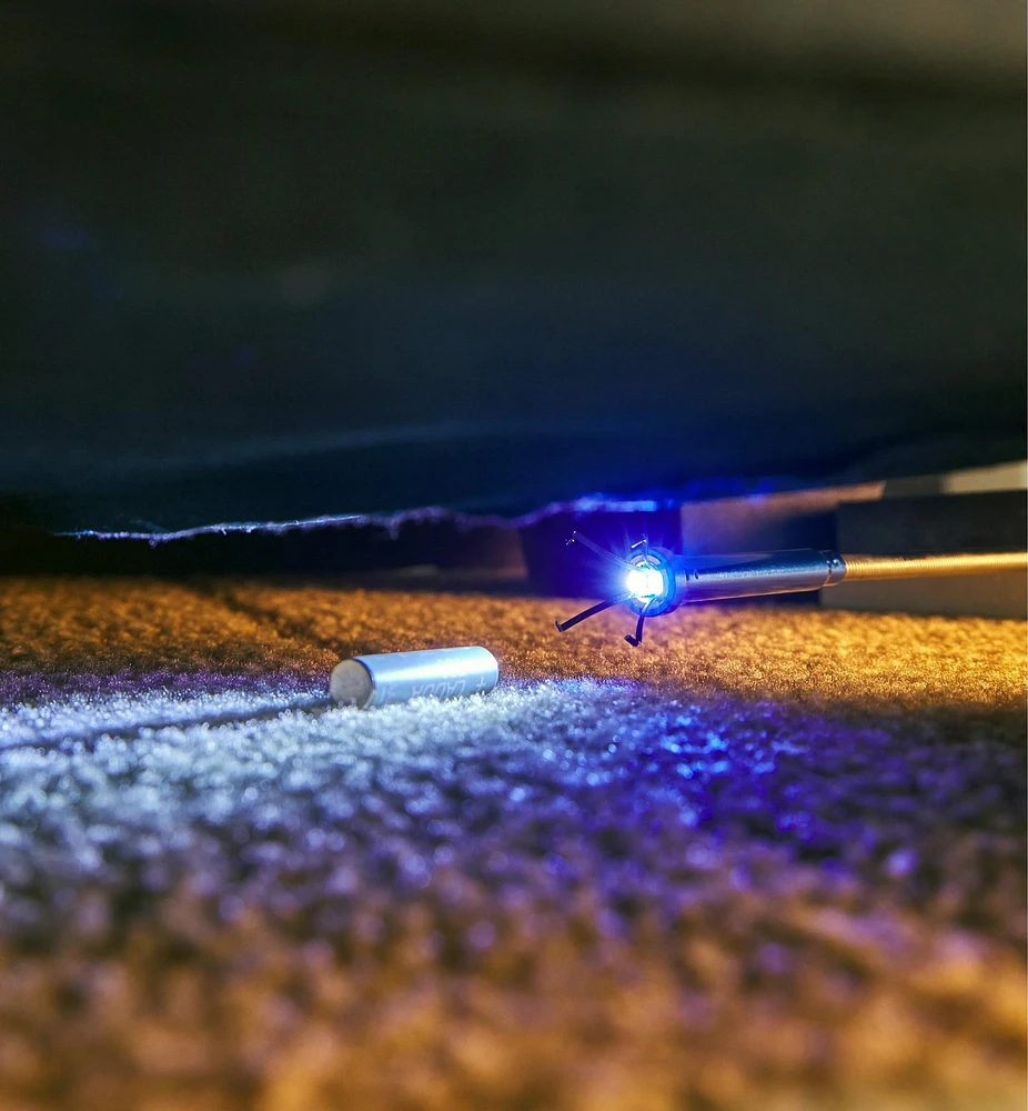 LED Magnetic Grabber