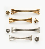 Alessia Knobs