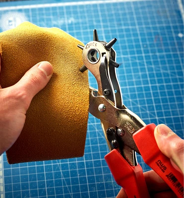 NWS Revolving Leather Punch