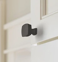 Stature Square Knob