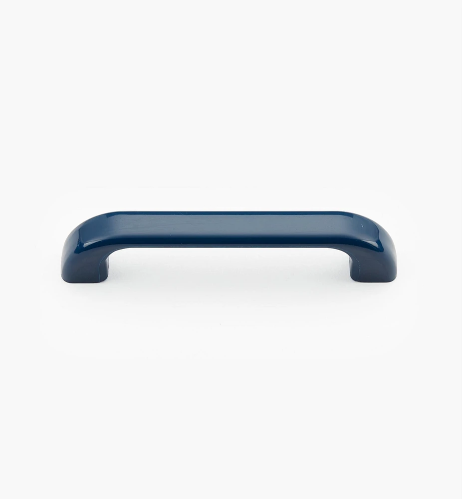 Broad Plastic Pull
