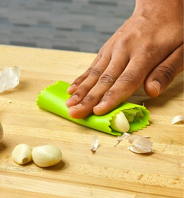 Garlic Peeler