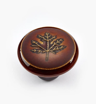 Bouton en céramique folié