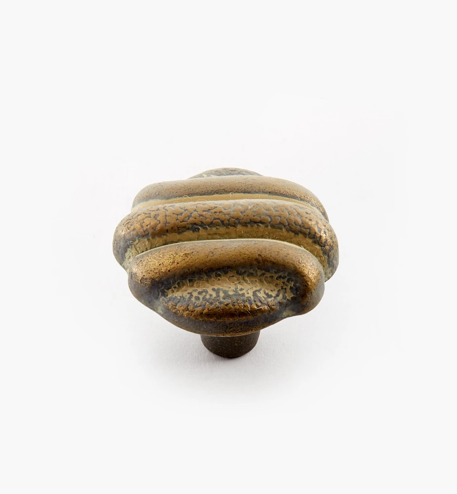 Blonde Antique Wavy Knob