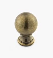 Bouton-boule en laiton tourné